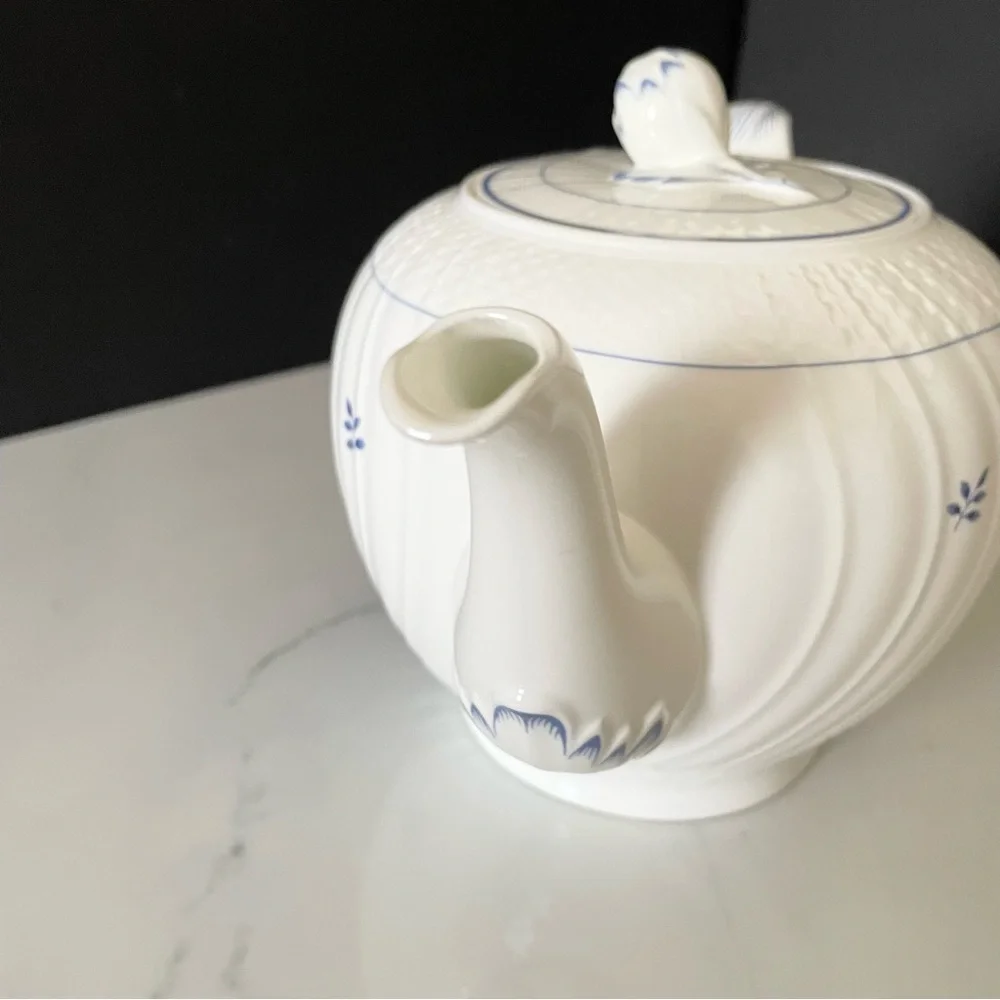 Coburg Teapot - Heinrich Villeroy & Boch